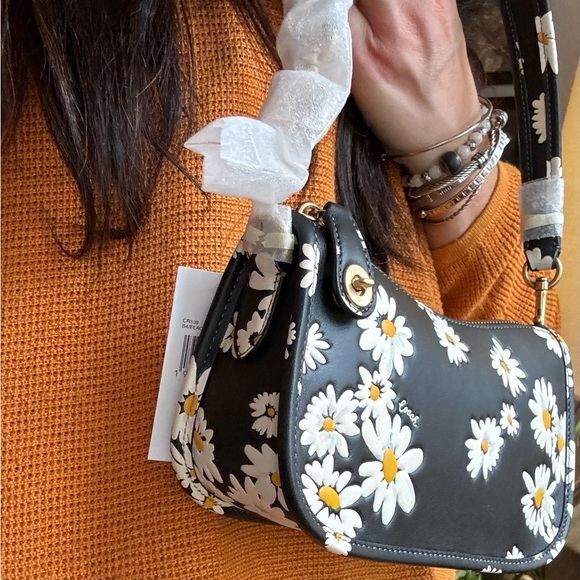 Authentic COACH 1941 Glovetanned Leather turnlock zip closure Crosby/Clu… - Picture 9 of 16